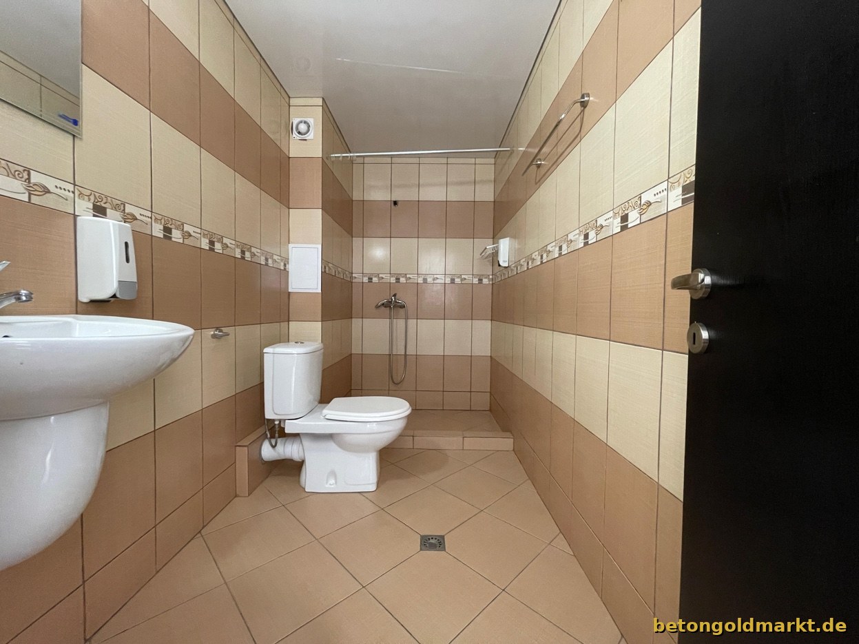 Studio A.203 – Badezimmer mit Dusche